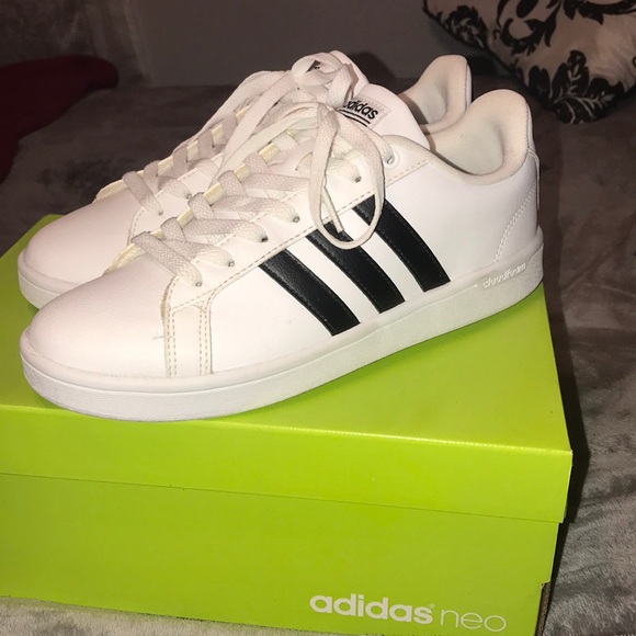 Adidas sneakers - Picture 2 of 3